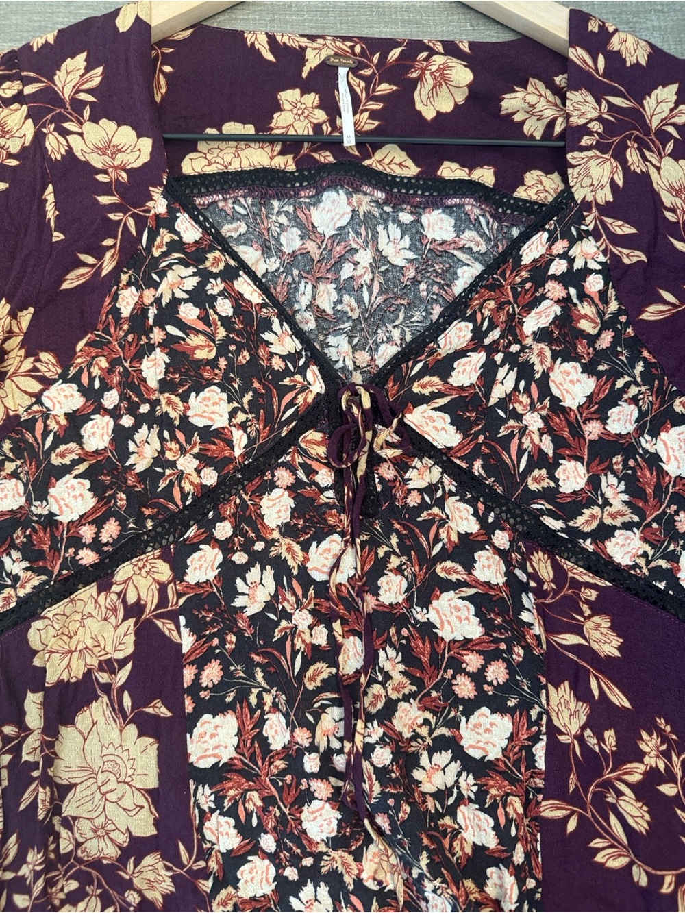 Free People Floral Lace-Trim V-Neck Dress/ Tunic ..Burgundy, cream,and black - Picture 8 of 10